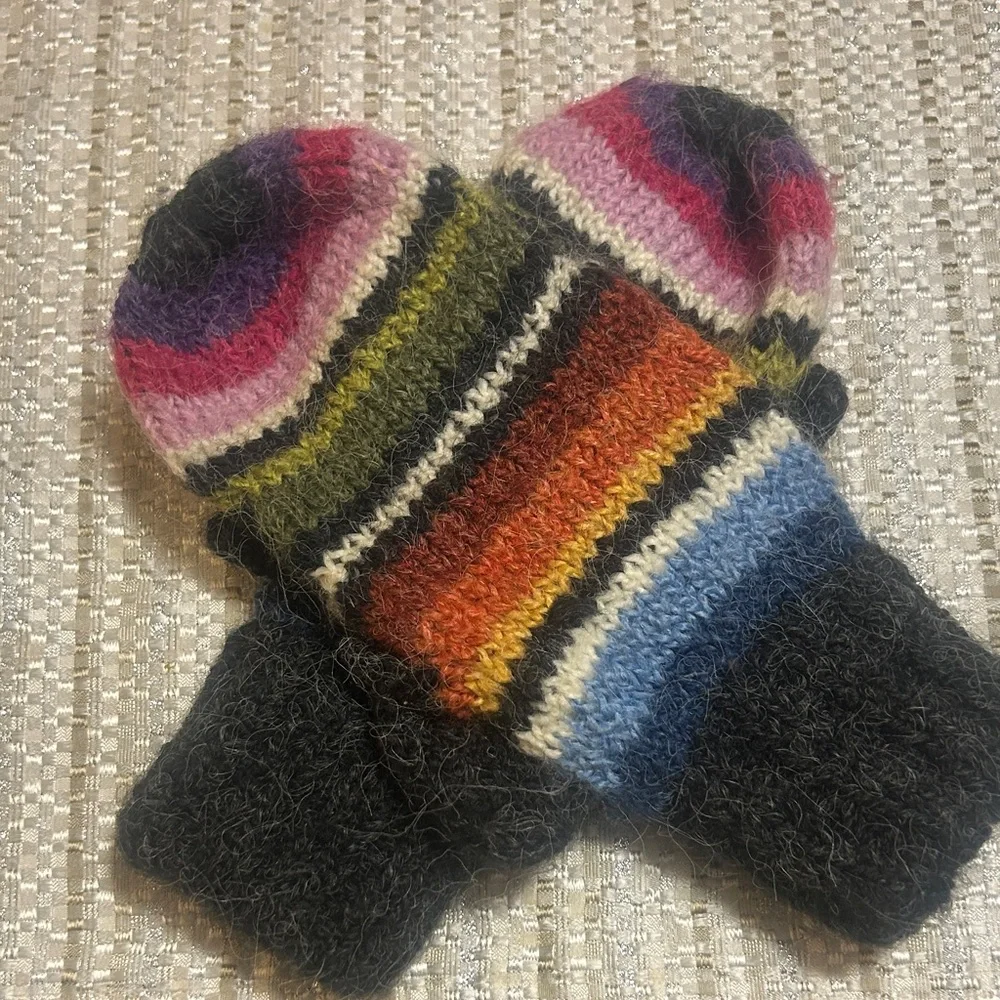 Unbranded Multicolor Striped Mittens/ gloves M/ L